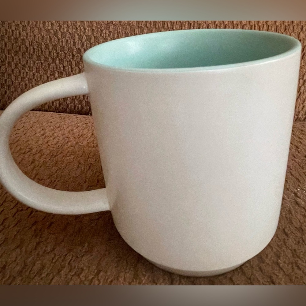 NWOT Hallmark Shoebox coffee mug - PIE CHART OF HOW MUCH I LIKE COFFEE - Picture 2 of 4